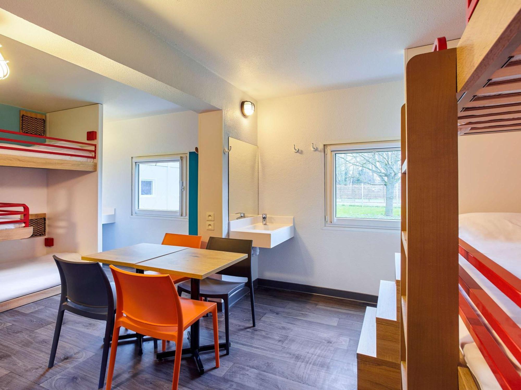 Hotelf1 Clermont Ferrand Est Ngoại thất bức ảnh